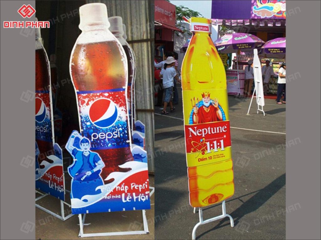 Standee mo hinh