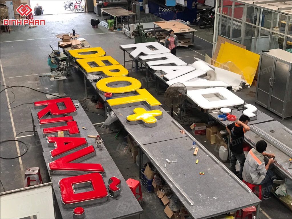 chu noi quang cao rita