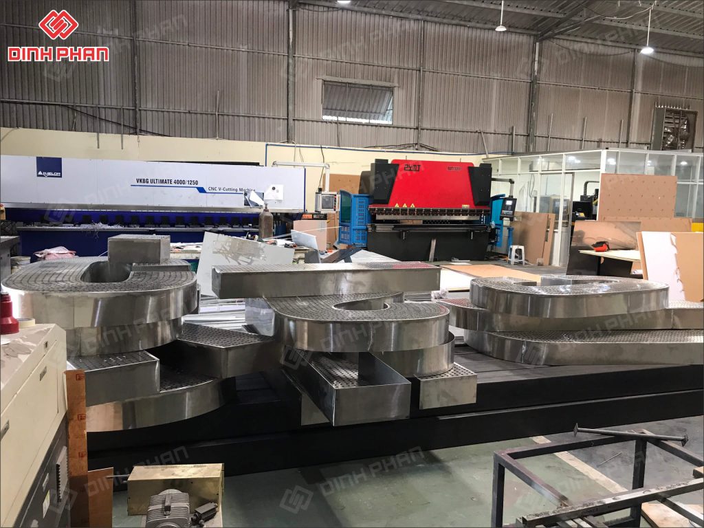 gia cong bang hieu chu noi