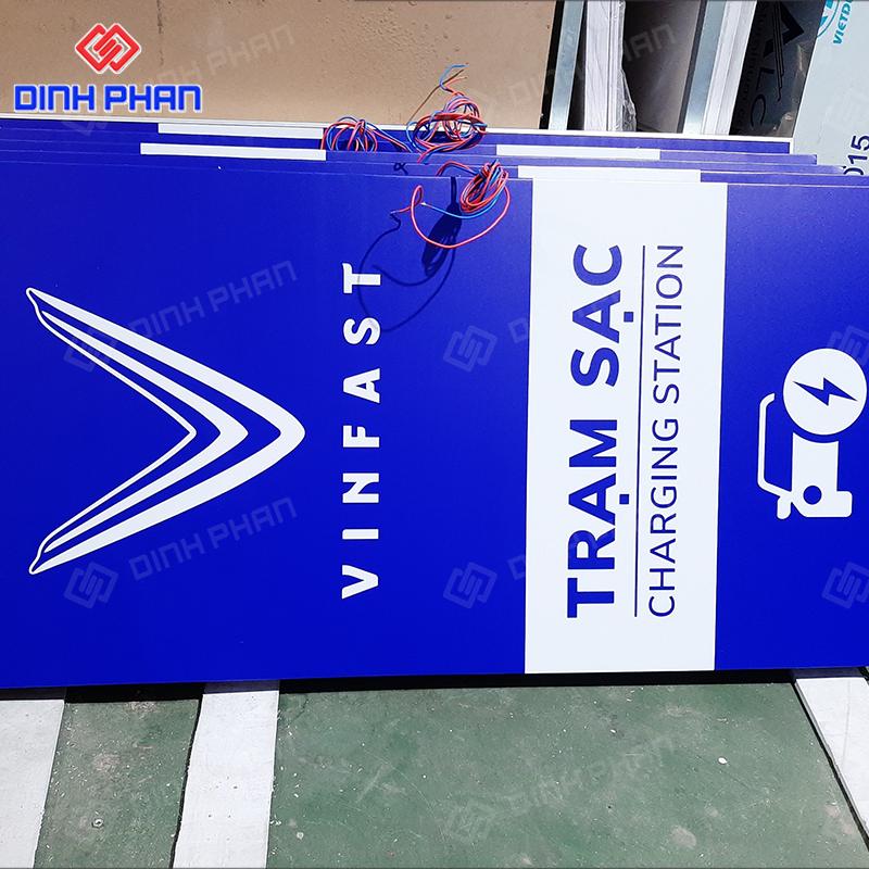 in uv vinfast